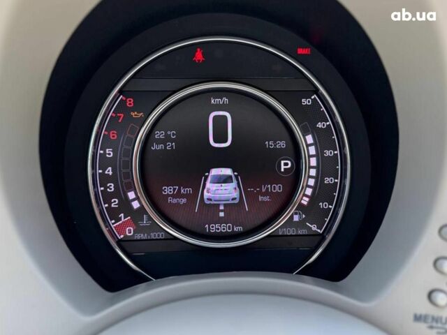 Синий Фиат 500, объемом двигателя 1.4 л и пробегом 21 тыс. км за 10990 $, фото 19 на Automoto.ua