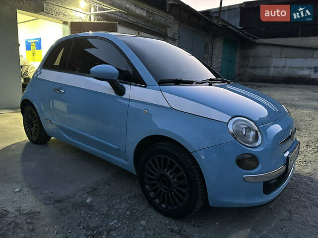 Синий Фиат 500, объемом двигателя 1.4 л и пробегом 145 тыс. км за 7700 $, фото 2 на Automoto.ua