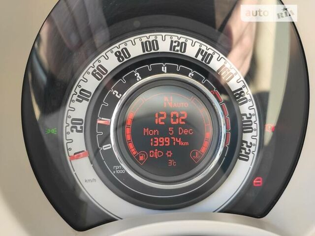 Синий Фиат 500, объемом двигателя 1.4 л и пробегом 145 тыс. км за 7700 $, фото 15 на Automoto.ua