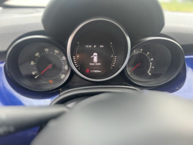 Синий Фиат 500, объемом двигателя 2.4 л и пробегом 120 тыс. км за 10500 $, фото 9 на Automoto.ua