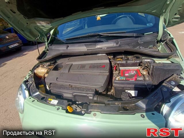 Зеленый Фиат 500, объемом двигателя 1.4 л и пробегом 164 тыс. км за 6800 $, фото 12 на Automoto.ua