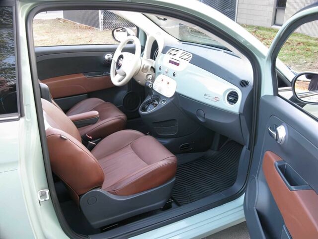 Зеленый Фиат 500, объемом двигателя 1.4 л и пробегом 77 тыс. км за 3000 $, фото 9 на Automoto.ua