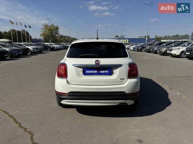 Білий Фіат 500 X, об'ємом двигуна 2.36 л та пробігом 132 тис. км за 12500 $, фото 5 на Automoto.ua