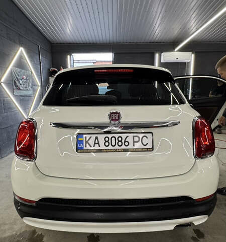 Белый Фиат 500 X, объемом двигателя 2.36 л и пробегом 101 тыс. км за 11000 $, фото 8 на Automoto.ua