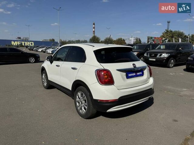 Білий Фіат 500 X, об'ємом двигуна 2.36 л та пробігом 132 тис. км за 12500 $, фото 6 на Automoto.ua