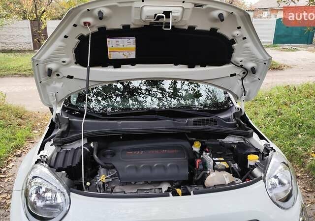 Фиат 500 X 2015 в Харькове на Automoto.ua Белый Фиат 500 X, объемом двигателя 2.4 л и пробегом 124 тыс. км за 12600 $, фото 20 на Automoto.ua