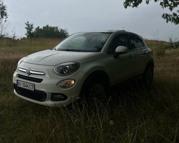 Белый Фиат 500X, объемом двигателя 2.36 л и пробегом 199 тыс. км за 12800 $, фото 5 на Automoto.ua