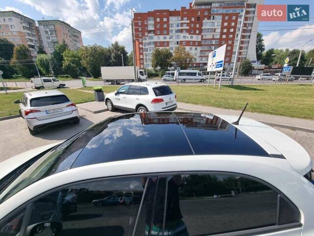 Білий Фіат 500 X, об'ємом двигуна 1.96 л та пробігом 68 тис. км за 15700 $, фото 18 на Automoto.ua