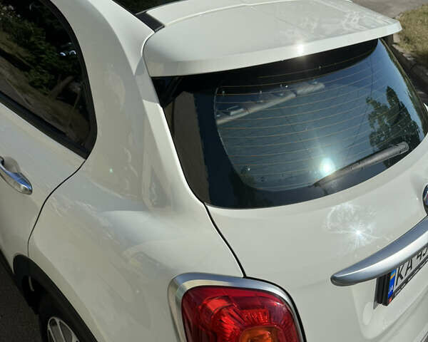 Білий Фіат 500X, об'ємом двигуна 2 л та пробігом 139 тис. км за 13500 $, фото 10 на Automoto.ua