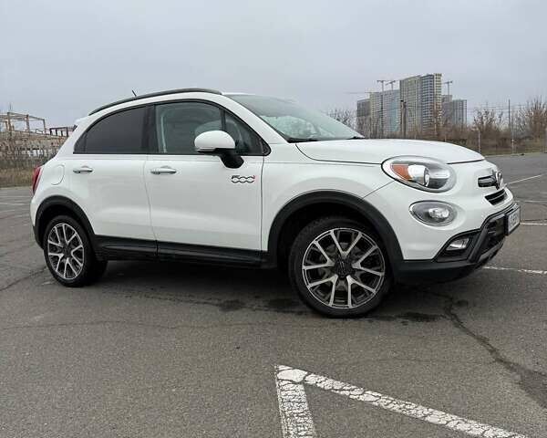 Білий Фіат 500X, об'ємом двигуна 2.4 л та пробігом 127 тис. км за 12500 $, фото 4 на Automoto.ua