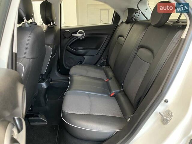 Білий Фіат 500X, об'ємом двигуна 1.4 л та пробігом 73 тис. км за 13500 $, фото 14 на Automoto.ua