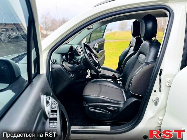 Білий Фіат 500X, об'ємом двигуна 1.4 л та пробігом 58 тис. км за 13500 $, фото 8 на Automoto.ua