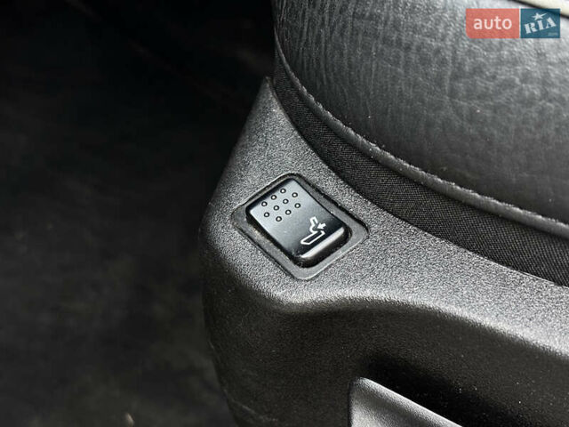 Белый Фиат 500X, объемом двигателя 1.4 л и пробегом 137 тыс. км за 13000 $, фото 13 на Automoto.ua