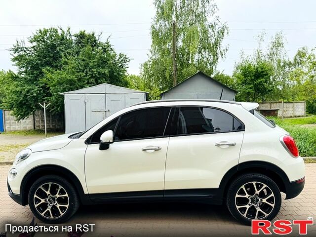 Белый Фиат 500 X, объемом двигателя 1.4 л и пробегом 56 тыс. км за 15300 $, фото 2 на Automoto.ua