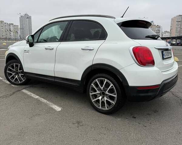 Білий Фіат 500X, об'ємом двигуна 2.4 л та пробігом 127 тис. км за 12500 $, фото 2 на Automoto.ua