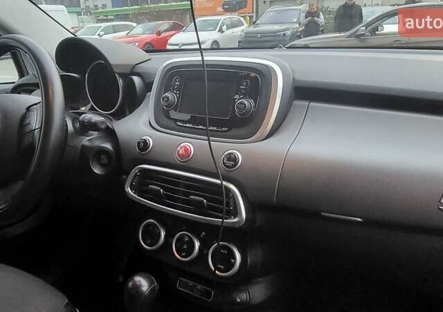 Белый Фиат 500X, объемом двигателя 1.4 л и пробегом 64 тыс. км за 17000 $, фото 9 на Automoto.ua