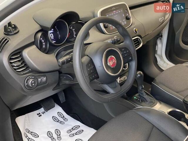 Білий Фіат 500X, об'ємом двигуна 1.4 л та пробігом 73 тис. км за 13500 $, фото 12 на Automoto.ua