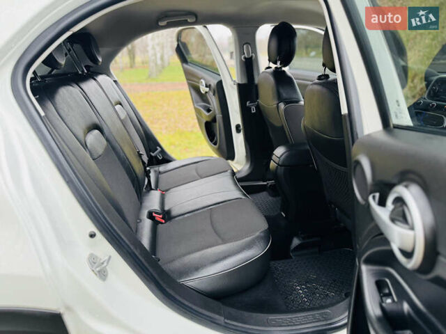 Білий Фіат 500X, об'ємом двигуна 1.4 л та пробігом 58 тис. км за 13500 $, фото 10 на Automoto.ua