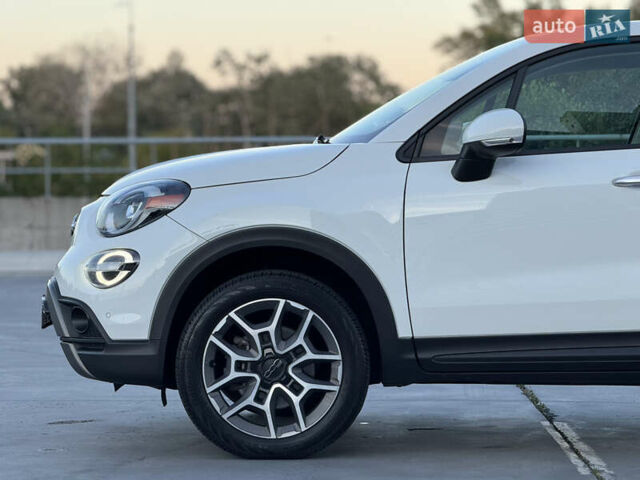Белый Фиат 500 X, объемом двигателя 1.3 л и пробегом 59 тыс. км за 15950 $, фото 12 на Automoto.ua
