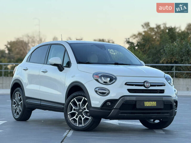 Белый Фиат 500 X, объемом двигателя 1.3 л и пробегом 59 тыс. км за 15950 $, фото 4 на Automoto.ua