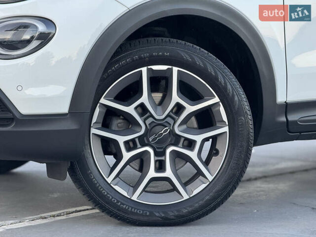 Белый Фиат 500 X, объемом двигателя 1.3 л и пробегом 59 тыс. км за 15950 $, фото 16 на Automoto.ua