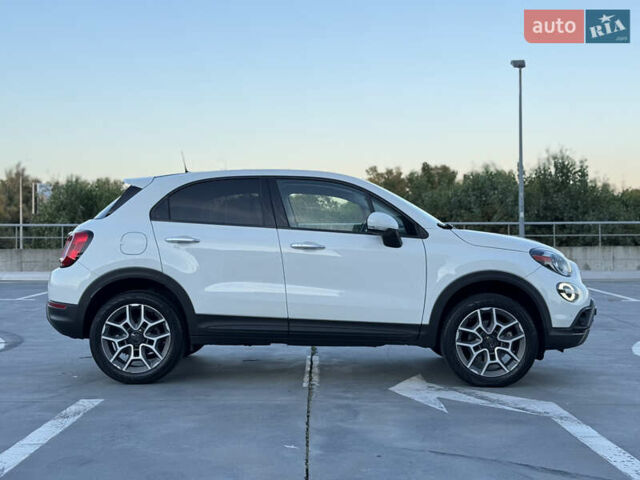 Белый Фиат 500 X, объемом двигателя 1.3 л и пробегом 59 тыс. км за 15950 $, фото 5 на Automoto.ua