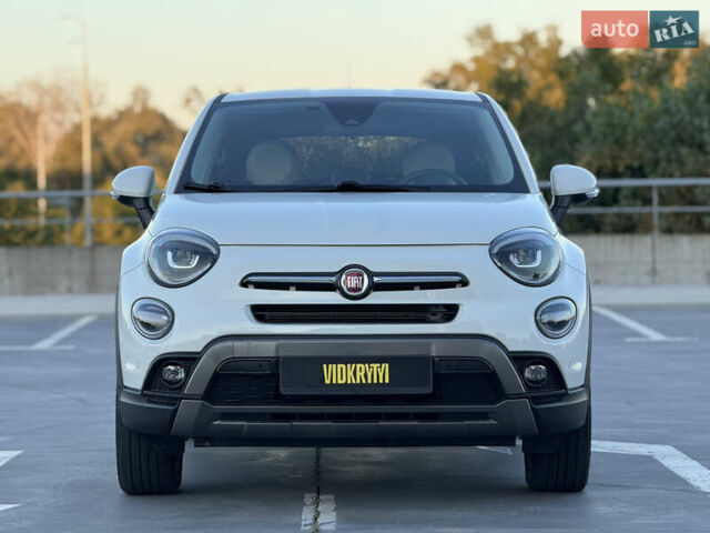 Белый Фиат 500 X, объемом двигателя 1.3 л и пробегом 59 тыс. км за 15950 $, фото 2 на Automoto.ua