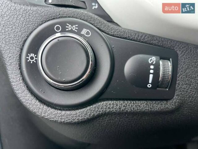 Белый Фиат 500X, объемом двигателя 1.37 л и пробегом 118 тыс. км за 17490 $, фото 16 на Automoto.ua