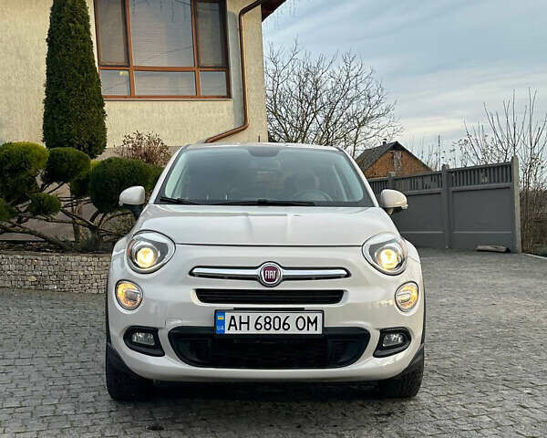 Бежевий Фіат 500X, об'ємом двигуна 2.4 л та пробігом 104 тис. км за 10500 $, фото 1 на Automoto.ua