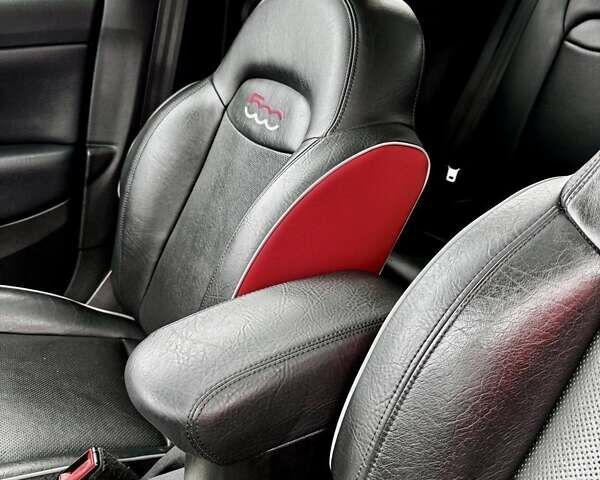 Красный Фиат 500 X, объемом двигателя 2.4 л и пробегом 49 тыс. км за 10599 $, фото 15 на Automoto.ua