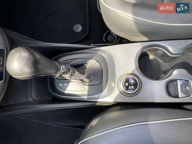 Червоний Фіат 500X, об'ємом двигуна 2.4 л та пробігом 208 тис. км за 11200 $, фото 12 на Automoto.ua