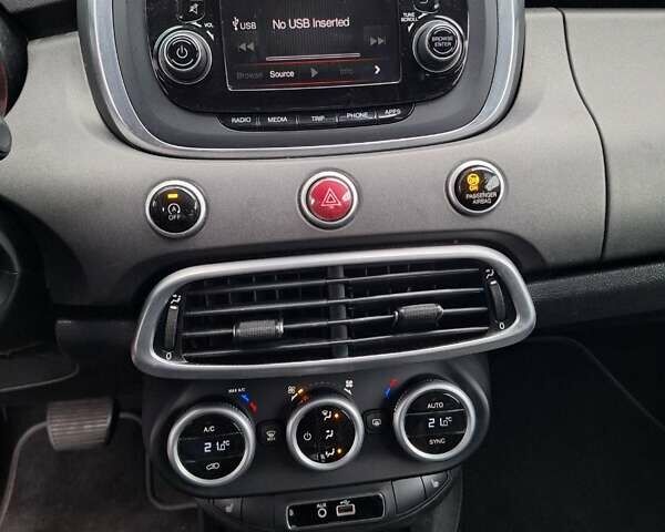 Красный Фиат 500X, объемом двигателя 1.4 л и пробегом 108 тыс. км за 11499 $, фото 14 на Automoto.ua