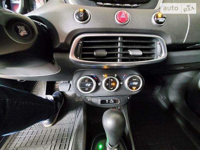 Красный Фиат 500X, объемом двигателя 1.4 л и пробегом 78 тыс. км за 14500 $, фото 13 на Automoto.ua