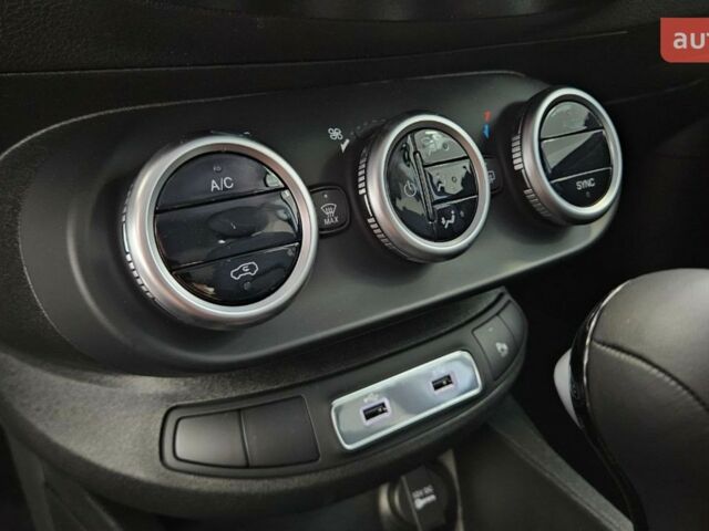 Фиат 500X, объемом двигателя 1.37 л и пробегом 0 тыс. км за 21076 $, фото 28 на Automoto.ua