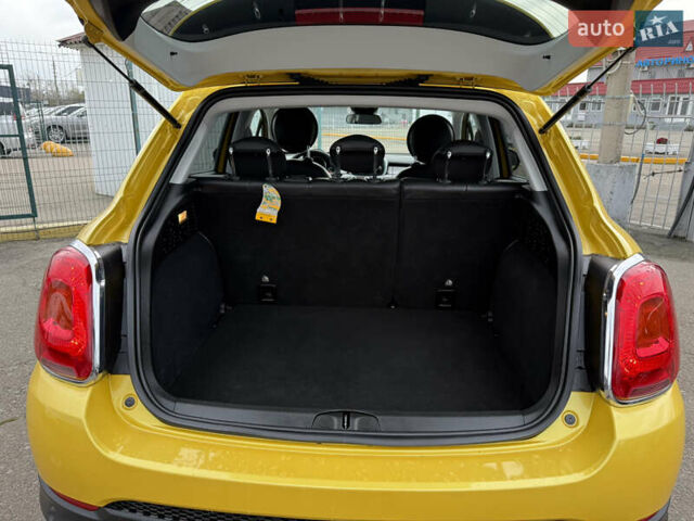 Желтый Фиат 500X, объемом двигателя 1.4 л и пробегом 95 тыс. км за 14190 $, фото 16 на Automoto.ua
