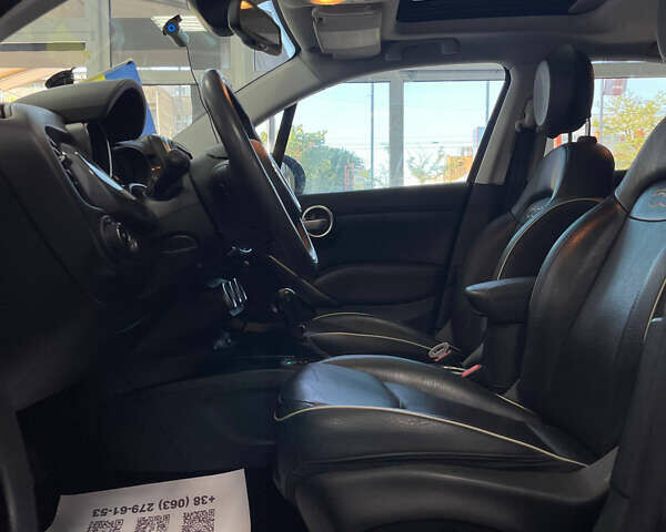 Серый Фиат 500X, объемом двигателя 2.4 л и пробегом 79 тыс. км за 15500 $, фото 2 на Automoto.ua