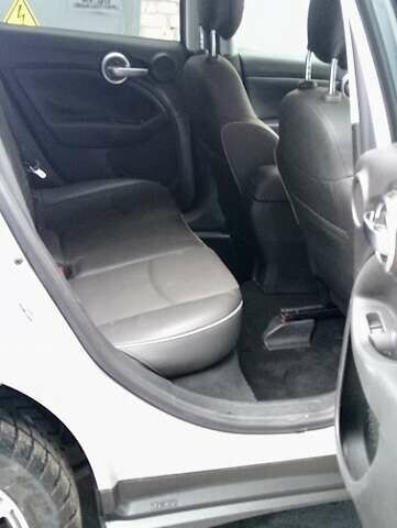 Серый Фиат 500X, объемом двигателя 2.4 л и пробегом 110 тыс. км за 9230 $, фото 8 на Automoto.ua