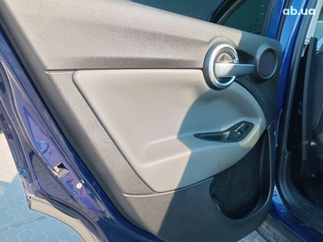 Синий Фиат 500X, объемом двигателя 2.4 л и пробегом 207 тыс. км за 10590 $, фото 22 на Automoto.ua