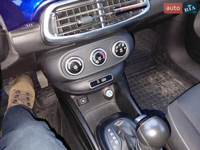 Синий Фиат 500X, объемом двигателя 2.36 л и пробегом 147 тыс. км за 10860 $, фото 26 на Automoto.ua