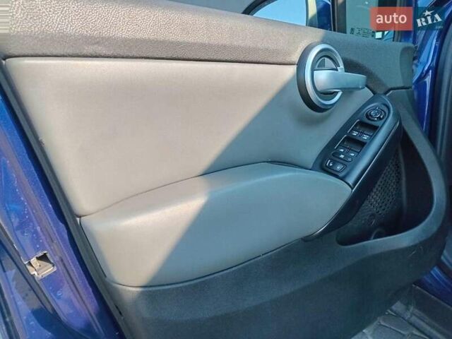 Синий Фиат 500 X, объемом двигателя 2.4 л и пробегом 207 тыс. км за 9800 $, фото 26 на Automoto.ua