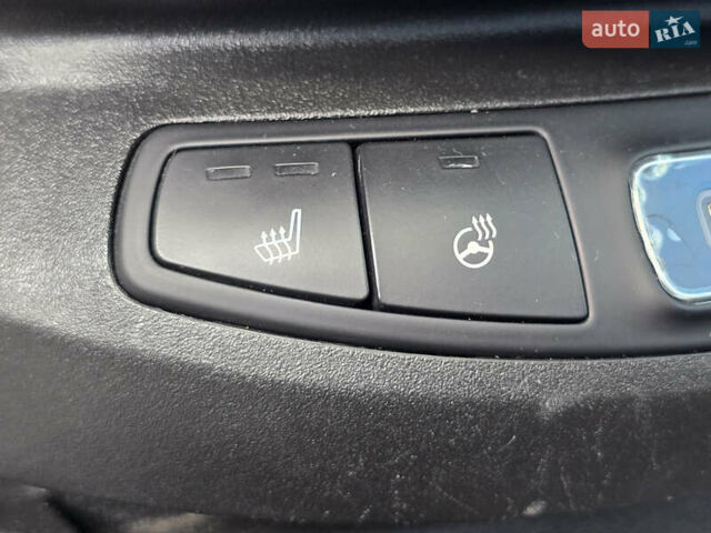 Синий Фиат 500 X, объемом двигателя 2.36 л и пробегом 51 тыс. км за 15800 $, фото 24 на Automoto.ua