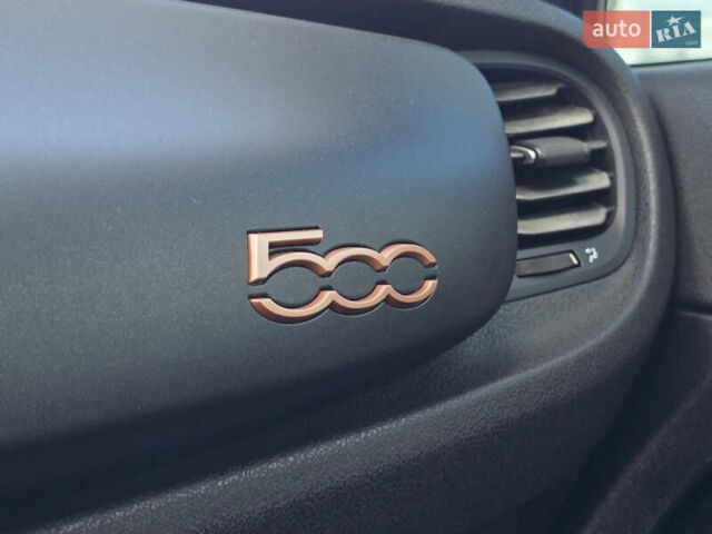 Синий Фиат 500 X, объемом двигателя 2.36 л и пробегом 51 тыс. км за 15800 $, фото 23 на Automoto.ua