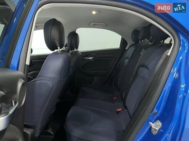 Синий Фиат 500 X, объемом двигателя 1.3 л и пробегом 17 тыс. км за 2950 $, фото 23 на Automoto.ua