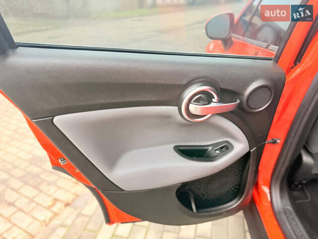 Помаранчевий Фіат 500X, об'ємом двигуна 2.4 л та пробігом 114 тис. км за 11500 $, фото 21 на Automoto.ua