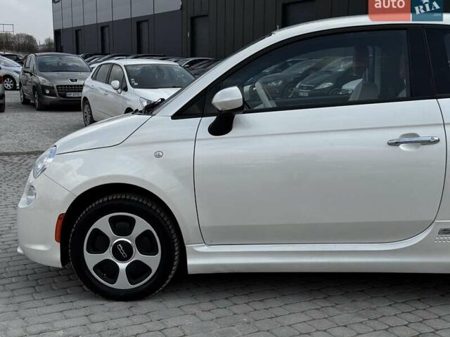 Белый Фиат 500e, объемом двигателя 0 л и пробегом 80 тыс. км за 6440 $, фото 9 на Automoto.ua