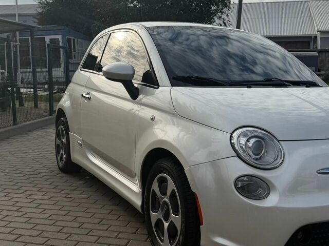 Білий Фіат 500e, об'ємом двигуна 0 л та пробігом 157 тис. км за 6300 $, фото 2 на Automoto.ua