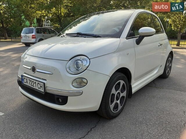Білий Фіат 500e, об'ємом двигуна 0 л та пробігом 77 тис. км за 5500 $, фото 1 на Automoto.ua