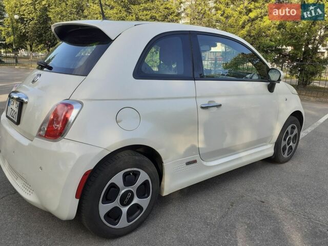 Білий Фіат 500e, об'ємом двигуна 0 л та пробігом 77 тис. км за 5500 $, фото 10 на Automoto.ua