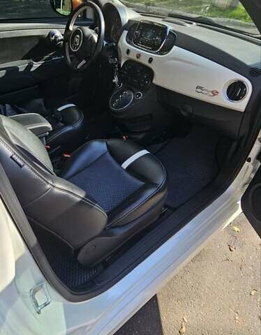 Белый Фиат 500e, объемом двигателя 0 л и пробегом 58 тыс. км за 7500 $, фото 8 на Automoto.ua