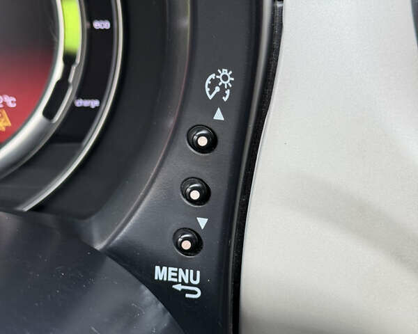 Белый Фиат 500e, объемом двигателя 0 л и пробегом 84 тыс. км за 7390 $, фото 14 на Automoto.ua